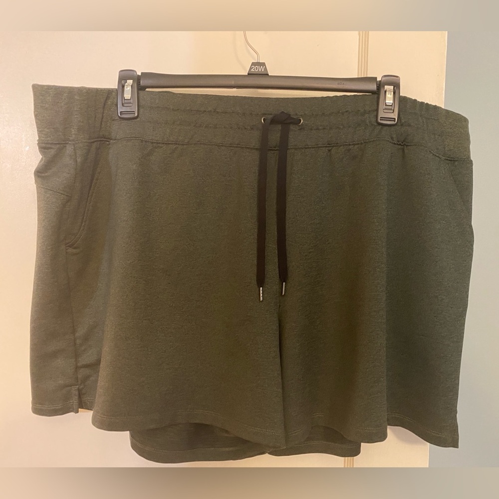 Tek Gear Women's Essential Drawstring Shorts-size 2X